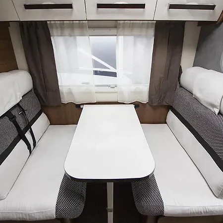 Campiri Base - Motorhome & Rvs Company Botel *