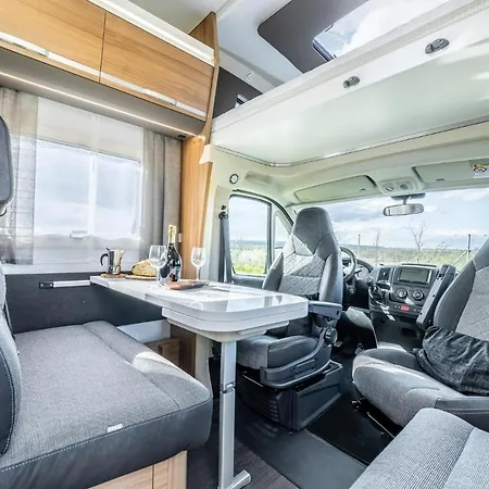 Campiri Base - Motorhome & Rvs Company * Málaga