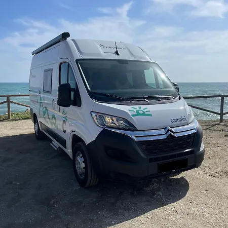 Campiri Base - Motorhome & Rvs Company Hotel en barco