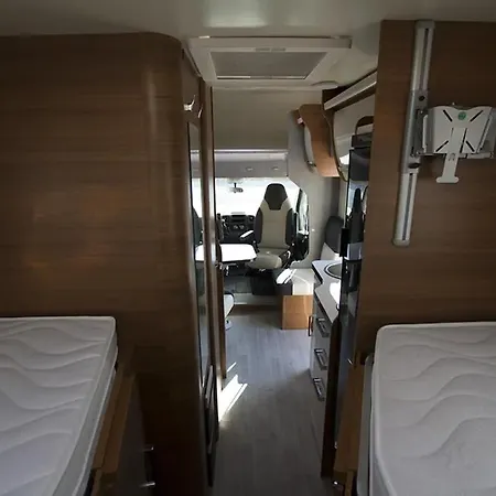 Hotel en barco Campiri Base - Motorhome & Rvs Company Málaga