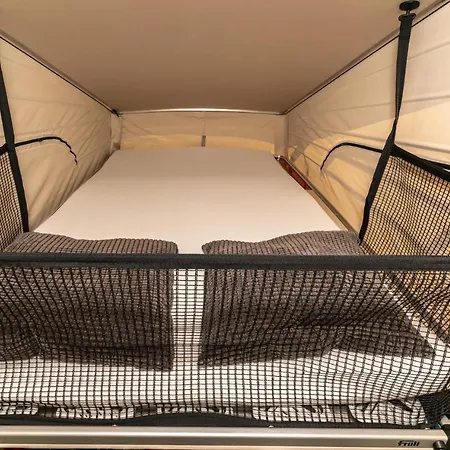 Hotel en barco Campiri Base - Motorhome & Rvs Company *